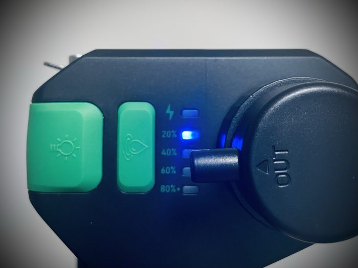 Greeshow GS-2811 ソーラーパネル・手回し充電 電動浄水器